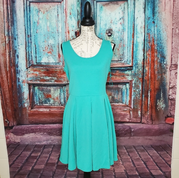 Fit and Flare Summer Dress - Picture 2 of 9